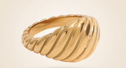 Anillo Dome Dorado Aurea — Acero Inoxidable